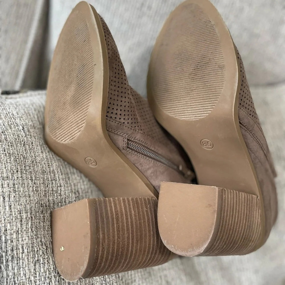 Madden Girl Evita Heeled Bootie - Taupe Brown - Size 8.5 - Picture 8 of 8